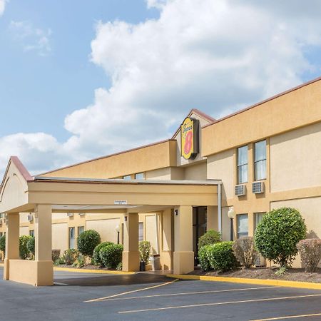 Super 8 By Wyndham Knoxville Downtown Area Bagian luar foto