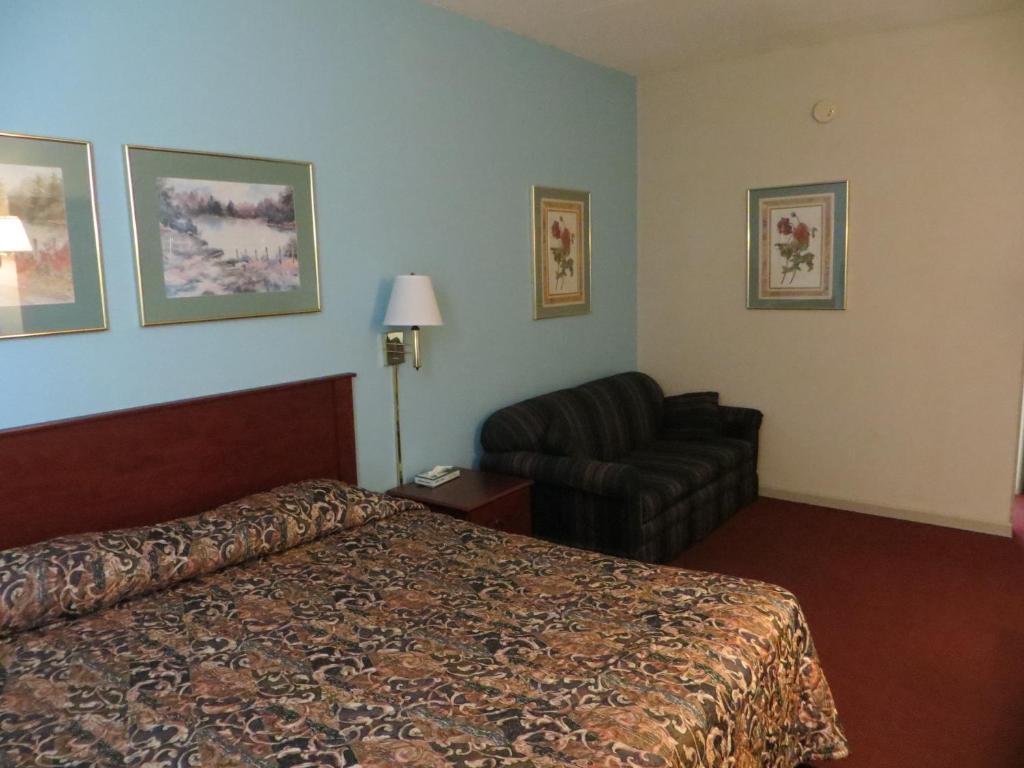 Super 8 By Wyndham Knoxville Downtown Area Bagian luar foto